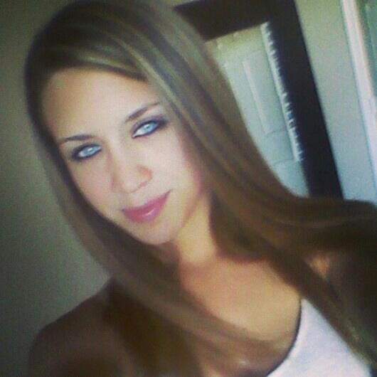 Happy Friday (: http://t.co/nqOCaUZMYB<a href="/tag/mvsales"class="tags"><span>#mvsales</span></a>