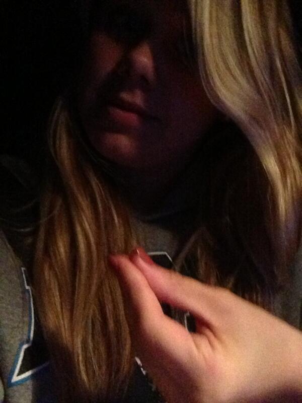 alyssaceasar's tweet image. Attempting to have a serious conversation with @grace_sewell12 and she sends me this #selfserved