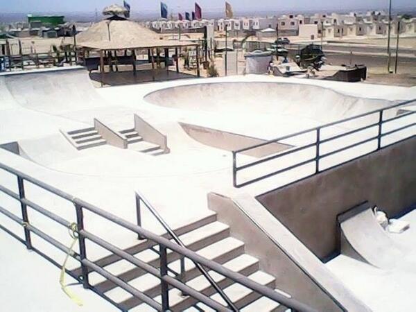 PointerSB's tweet image. Que pasado de verga esta el nuevo skatepark de La Paz, BCS. La foto es de @dropin_mx #chingonsisimo #skateordie