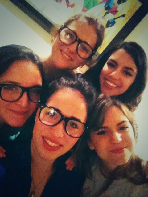 gabygcorral's tweet photo. #FiestaResponsable @EddaMR @natalializaola @AndreaElo @sofia_marcos #CualJuniors http://t.co/ro4x3ytdMW