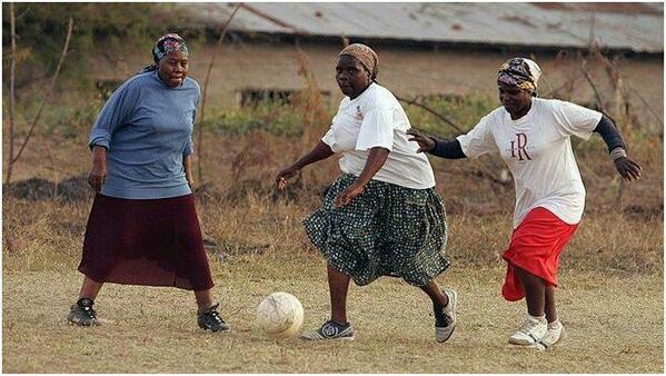 soccrcoachprobs's tweet photo. #soccersaturday http://t.co/8cz3Qff3P2