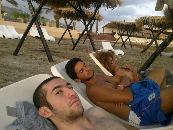 Basselrh32's tweet photo. @TareKoleilat @OmarChehab20 Survivors .. http://t.co/SuK4pjv5mW