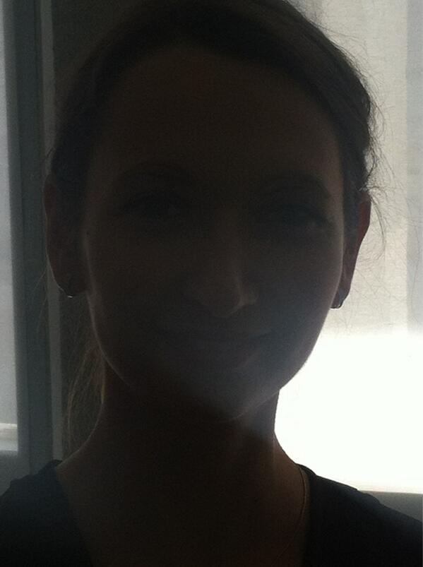 NPitsura's tweet image. #RMW_2013 #rmw2013 #rmweek Брови!!! Девушка промоутер на стенде