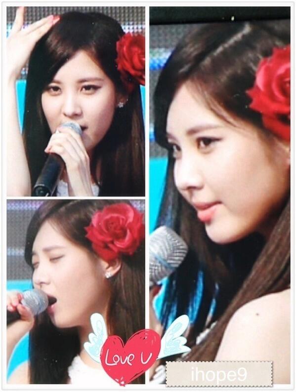 [PIC][25-05-2013]TaeTiSeo biểu diễn tại "Kyungbok Alumni Festival" ở trường THPT Kyungbok vào chiều nay BLGTTPOCEAAVOkD