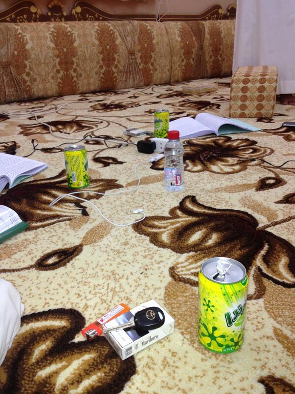 4700Ah's tweet photo. د��واتكم  الاختبار س-١ 😕 http://t.co/ly43Wvmlma