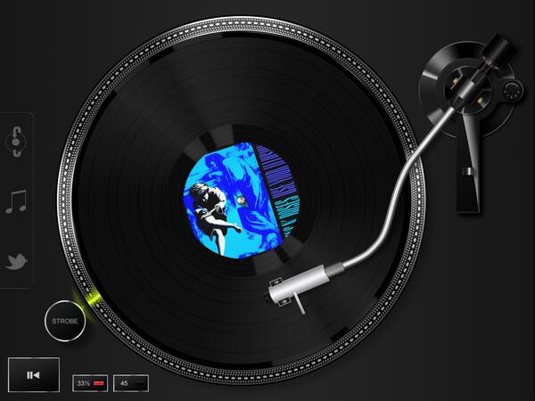#nowplaying Guns N' Roses - Use Your Illusion II via <a href="/VinylTapApp/">VinylTapApp</a>