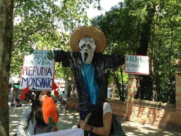 MINUTO A MINUTO: El planeta desafía a Monsanto - Página 2 BLGunLPCcAA2PZb