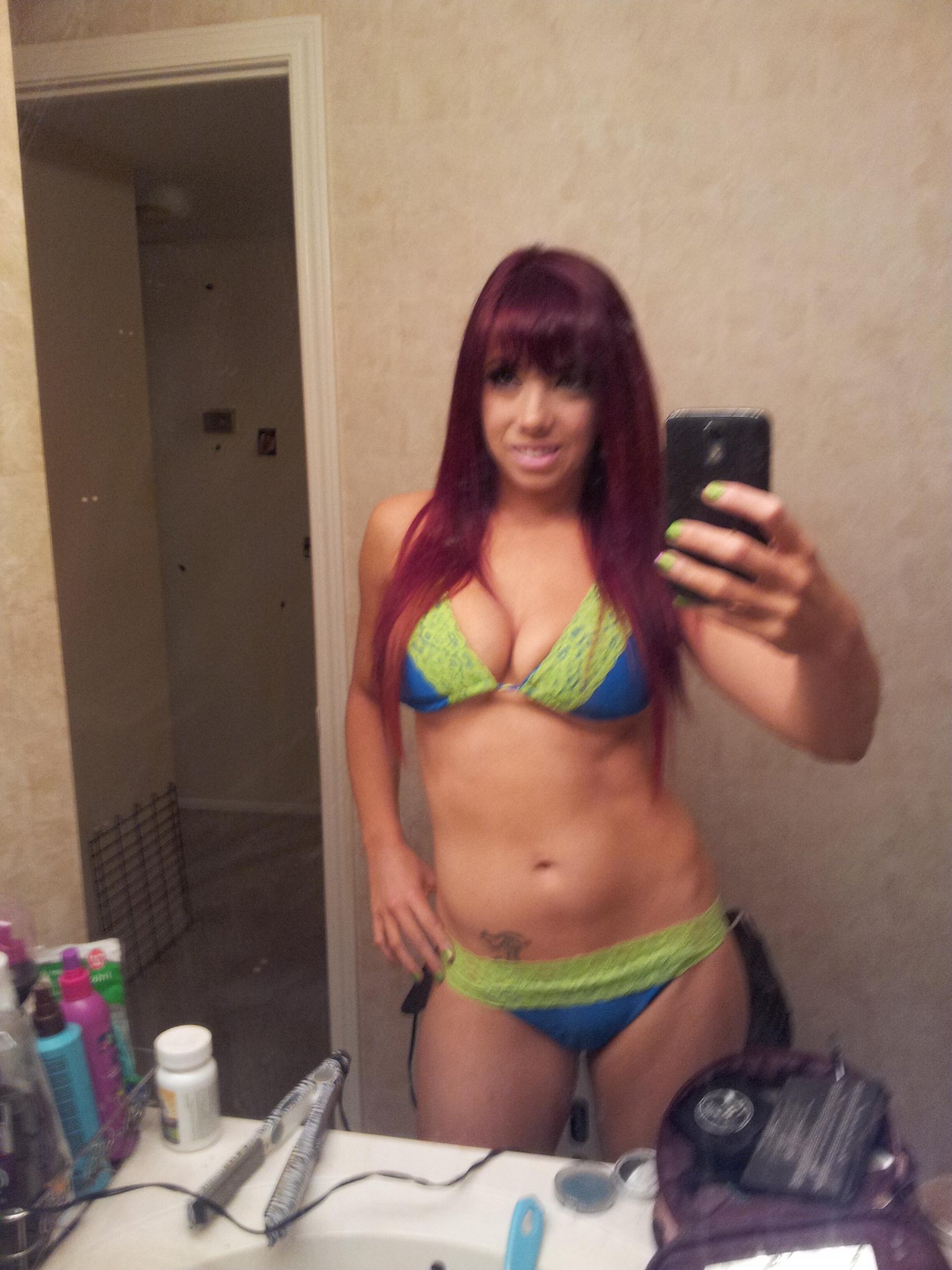 Taeler Hendrix on Twitter: "Sneak Peak #OVW June Saturday Night Special  Advert Bikini #TaelerFans http://t.co/uUDfUlZLo0" / Twitter