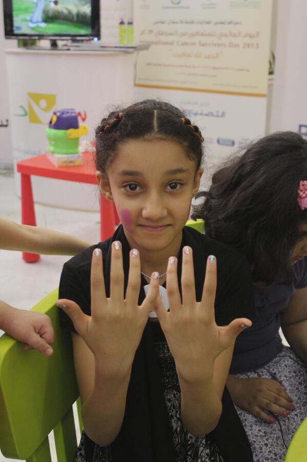 Be_Positive_pnu's tweet photo. قسم  الأظافر في ركن الحملة - #مركز_الملك_فهد_الثقافي ١٦ مايو #be_positive_pnu #pnu_m1 http://t.co/G6RGy5OTWB