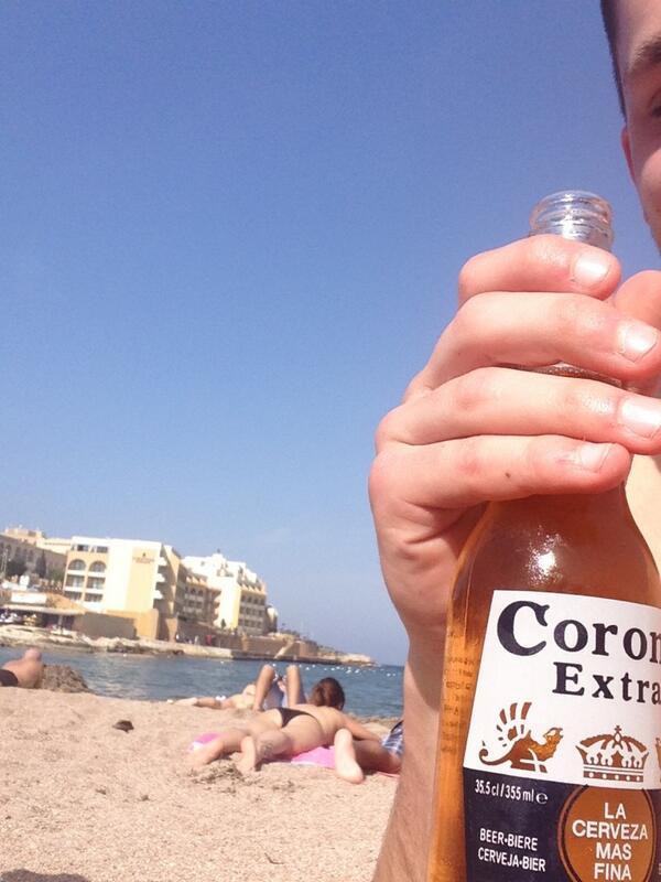 rickrohda's tweet photo. Toch echt wel de leven hier in Malta! http://t.co/y5E3uL8mdF