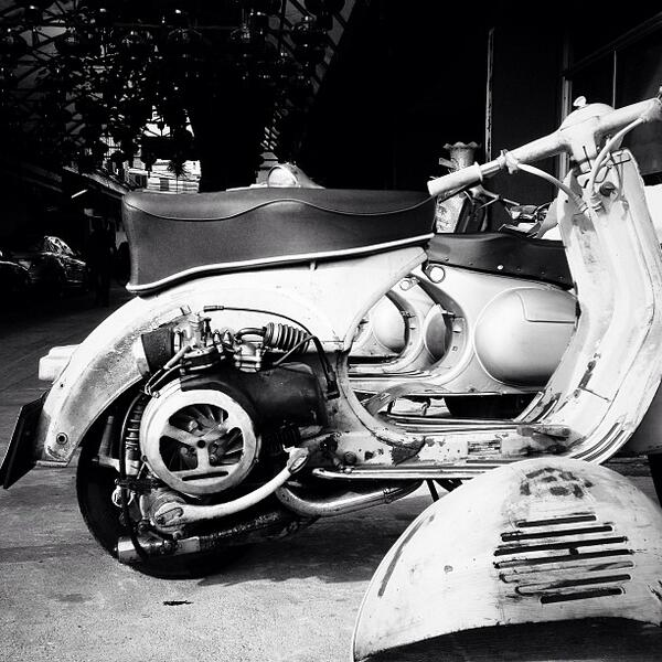 Our #piaggioersoftheweek @thejoezakaria is working really hard to make his #Piaggio #Vespa looks cool! http://t.co/KYh4EKIspo