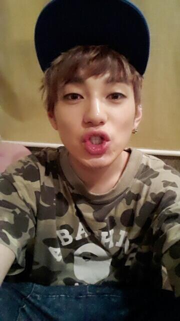jonghyokim9's tweet photo. 지금은 녹음중! 피로가쌓이고있습니다
ㅎㄷㄷㄷㄷㄷㄷ http://t.co/zK1giKFd9U