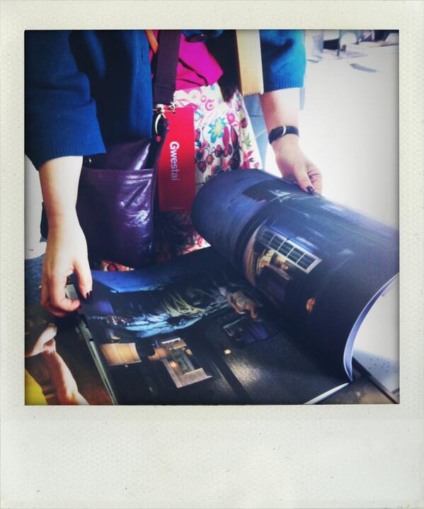 blowphotomag's tweet image. Browsing through BLOW Photo Magazine at @_Diffusion  #diffusion2013