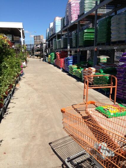 CupOfSeider's tweet photo. @7_Servings so many soils... Which to choose? #growing7 http://t.co/a8ulf67sjK