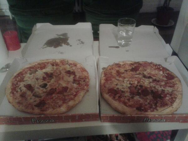 makapare's tweet photo. Empezando la operación bikini con @lauradiezargos http://t.co/cYutM8wElB
