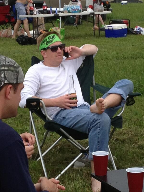 cecbreen's tweet photo. @mattlubbs @mcarr30 @cowooooo woh there hippie boy http://t.co/OhFLkuTUMO