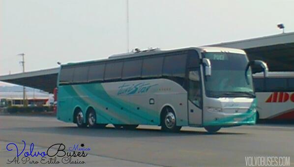 VolvoBuses's tweet photo. Hola Buenos Dias 

Publicandoles un turistar*****lujo  
tomada en la cuidad de puebla capu http://t.co/pTcmWexdx9