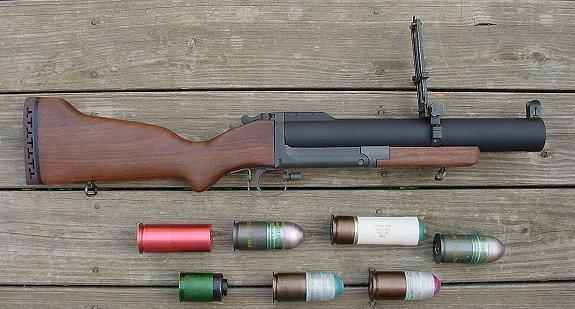 M79 コルト社が開発したグレネードランチャー40×46mmの榴弾、対人榴弾