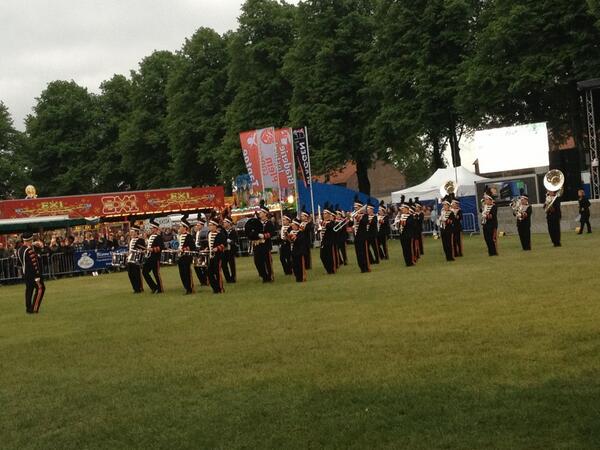 <a href="/SintJorisInfo/">St. Joris Showband</a> showt tijdens <a href="/Pleinfestival/">Pleinfestival</a>
