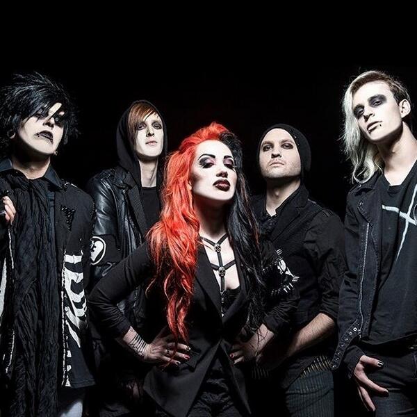 RoxxiScarlett's tweet photo. @NYDrock http://t.co/MNddXUwr06”