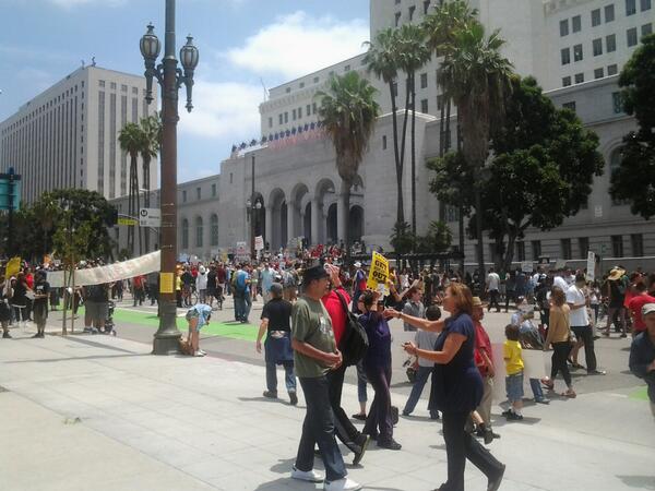 ScarfAnon's tweet photo. I thought I posted this! arrrgh! #marchagainstmonsanto #dtla #losangeles #nogmo http://t.co/9Y12PhTGvs