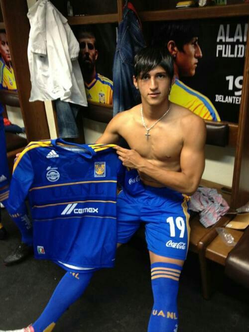 samorozco's tweet photo. Lo amoo!! @alanpulido http://t.co/3UlEfYYhHT