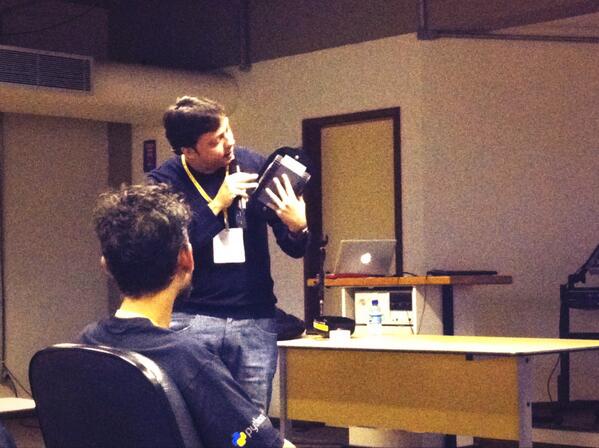 pinheiro_alex's tweet image. @marcelorange parabéns pela palestra na #pythonnordeste.
