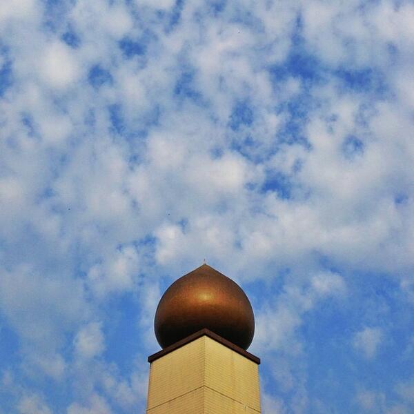 LookBeauty's tweet photo. Lovely skies to end off the long weekend. http://t.co/8IZA3OavpA