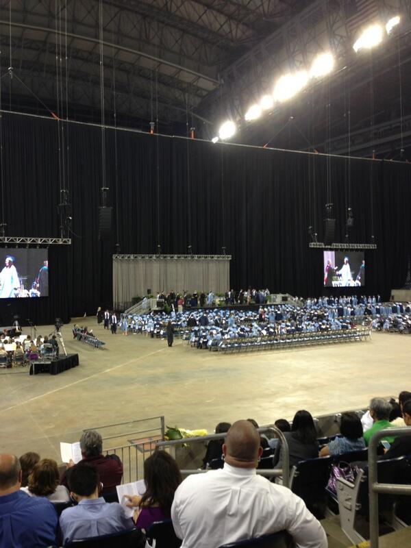 Tswan64's tweet photo. Ole KHS Graduation #Cswan http://t.co/axbG5sxqJK