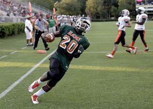 EHSramsfb's tweet photo. RB/WR Tay Tay Simmons in for a Eastside TD http://t.co/mjp3EuRgWW