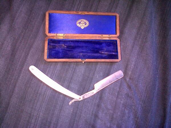 sampaskin's tweet photo. 1199 German straight razor http://t.co/kll7BJpPP1