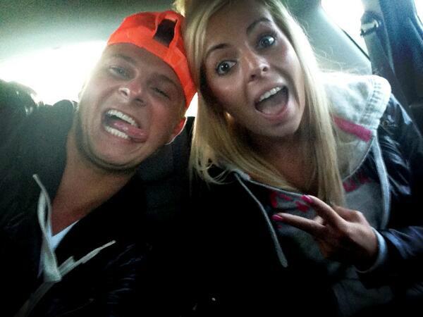 HillaryTeamFan's tweet photo. @hillarychtis @VincOff Je l'es aime plus que tout au monde ces deux là ♥♥♥♥ #Love ♥♥♥ #TeamHillaryVincent ♥♥ http://t.co/EEjfEluNdK