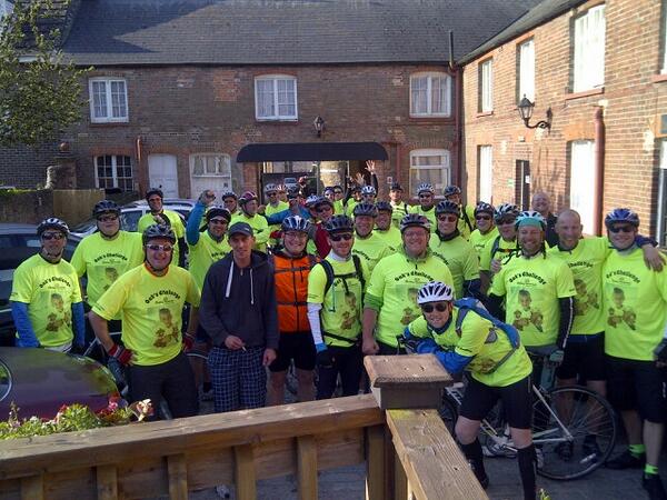 babybenno's tweet photo. @daveandlol homeward bound #oakleywatermanfoundation http://t.co/r9uTzs5CZ2