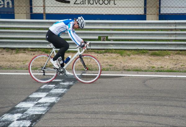 De deelnemers van de <a href="/BOVAG/">BOVAG</a> 24-uursrace hebben nog 3 uur te gaan! Zet 'm op allemaal, laatste loodjes #succes