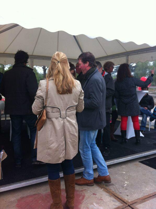 Ook veel belangstelling voor de kavels op Kop Weespertrekvaart. Ruime kavels, royale tuin en wonen aan het water!