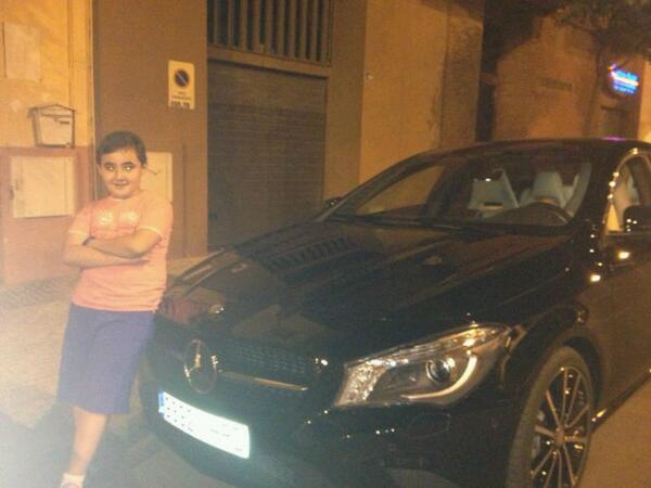 OmarAsliman's tweet photo. Mirad el cochazooo q see ha compradoo mii padreee!!! http://t.co/scAcvHCU3Y