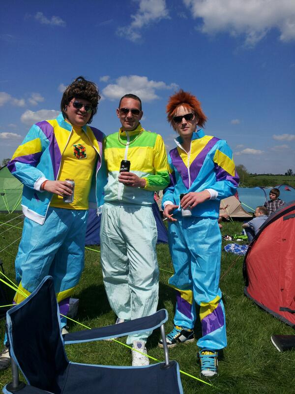 TheRealSteveSuv's tweet image. #shellsuits #glastonbudget