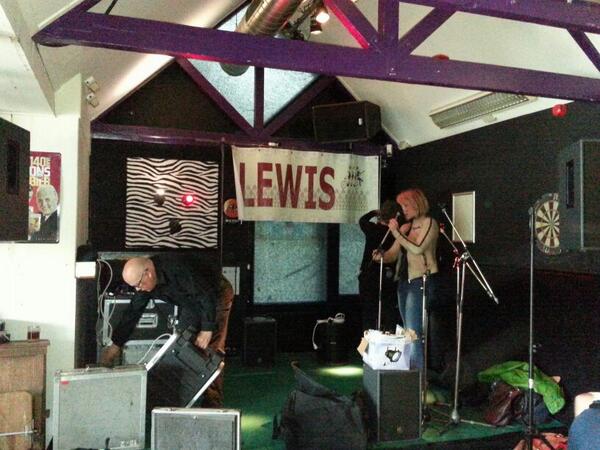 bo21668's tweet photo. er word al druk opgebouwd in de #Azotod voor een optreden van LEWIS. Zaal open 14.00. #zoem #deMeern http://t.co/afOAOBmuyO
