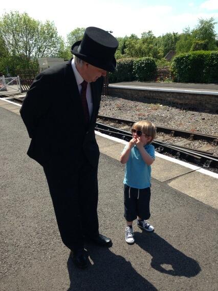 WhiteZoey's tweet image. Littlest lost for words for the first time since he learned to talk #fatcontroller #thomas