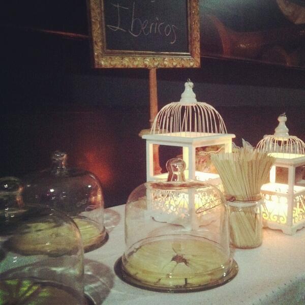a_dalua's tweet photo. . #pruebas de menú con @VenAlvarez http://t.co/8S3ffMnCYi