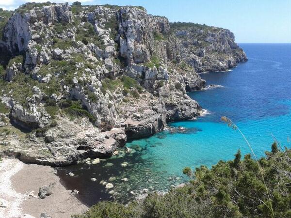 AdelaTorre27's tweet photo. Que tendra Menorca que enamora...! @EvaaCasals @Ilarrauri @RaquelPenaS http://t.co/Gre9gmYtc0