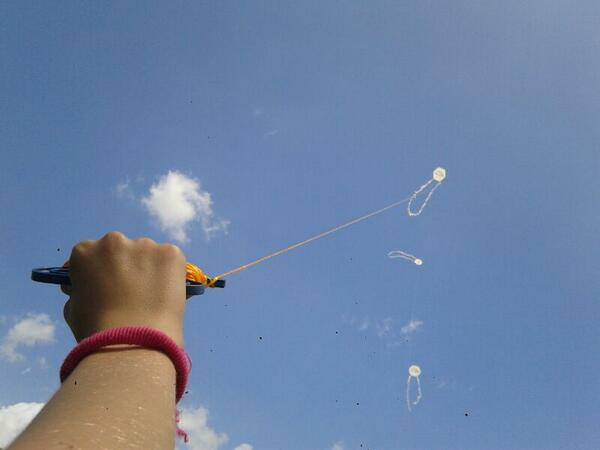 FlyMeKiteFest's tweet photo. İpler sizin elinizde! Festivalimizde eğlence ve şenlik tüm hızıyla devam ediyor :) http://t.co/z8anECnFwq