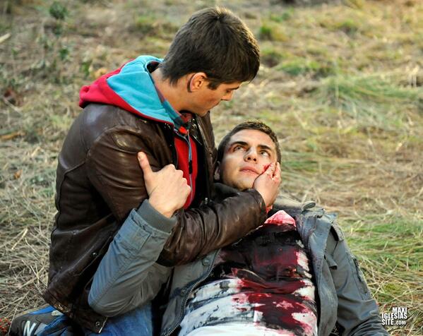 maxiiglesiasite's tweet photo. RT si te has vuelto a emocionar con @Maxi_Iglesias y #losprotegidos http://t.co/qQWM6Hy2wK
