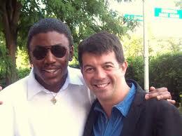 regardez avec qui je suis