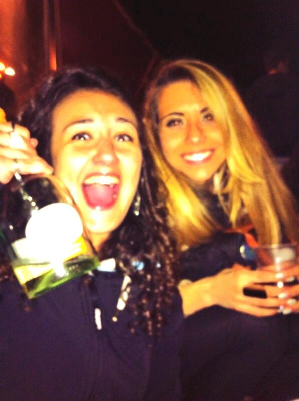 wanda_bamba's tweet image. Alla salute!🍸🍻🍷
#ubriachezza