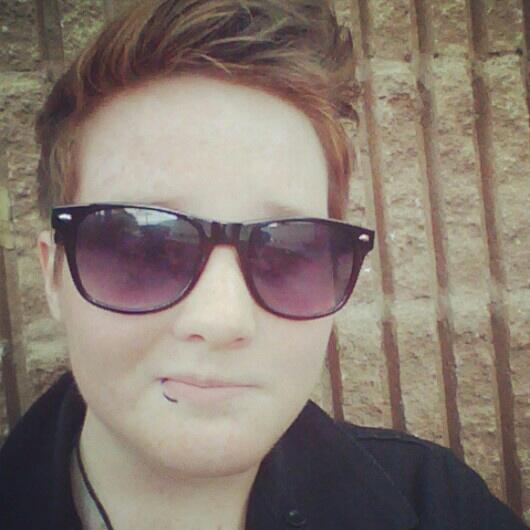 StarCoolf's tweet photo. My hair is doing a thing I like today. http://t.co/G9CH595ONm