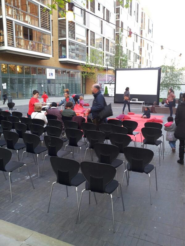 clauding_net's tweet photo. Searching for sugar man #whatsondalstonnow #outdoorcinema with @lostpicture at Dalston Children Festival http://t.co/NSj3NvBHNS