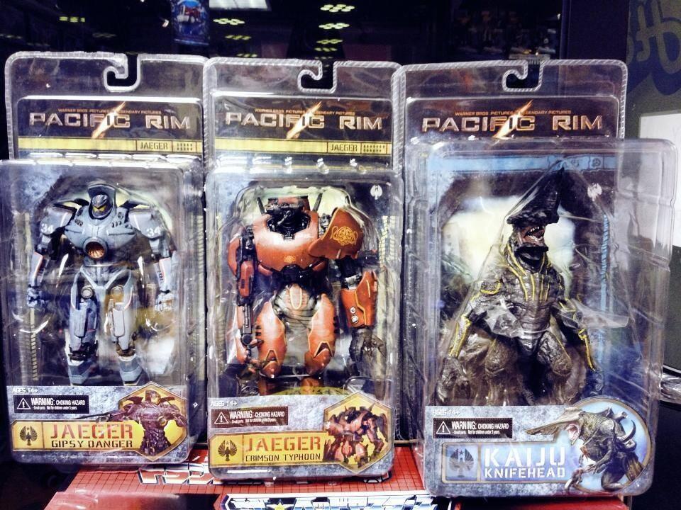 Pacific Rim figures BLOEFqPCQAAWN6-