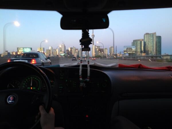 rbradt42's tweet photo. Started from the bottom!!! Watup Toronto!!! Good night with @Lil_Italy716 and @LESO716 http://t.co/6txYSurEti