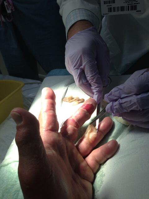 BLOJSWWCQAA7jZt.jpg:large